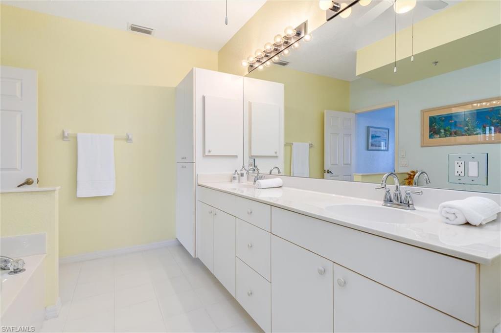200 Harbor Walk Dr 354 Property Photo 25