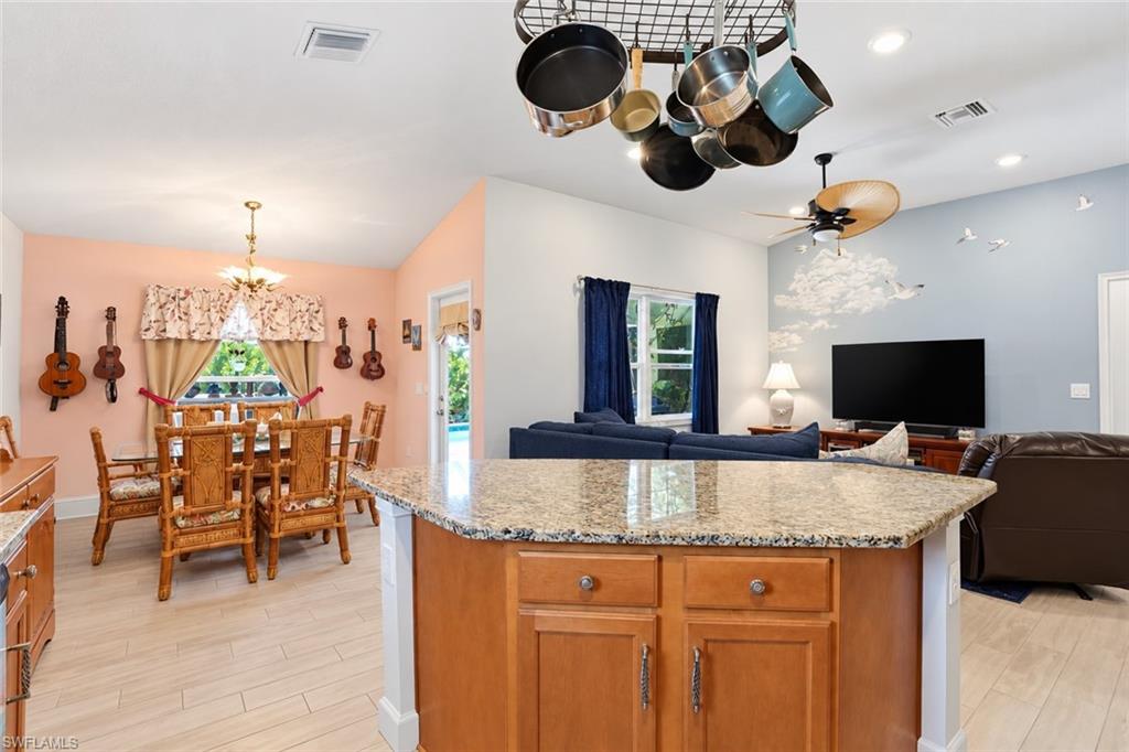 4210 Garden Blvd Property Photo 4
