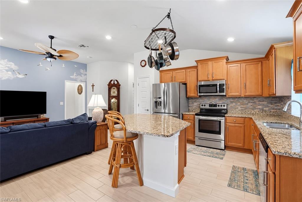 4210 Garden Blvd Property Photo 43