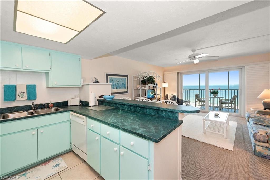 500 Estero Blvd 695 Property Photo 5
