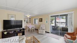 450 N Snead Dr Property Photo 7