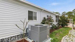 450 N Snead Dr Property Photo 16