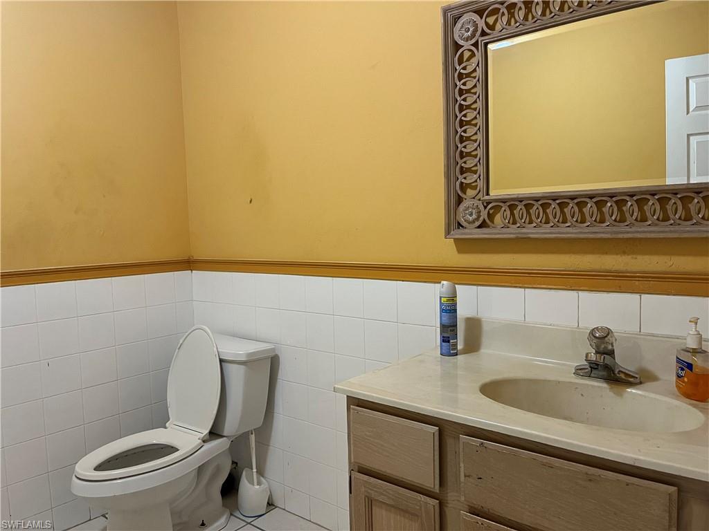 954 Country Club Blvd A Property Photo 16