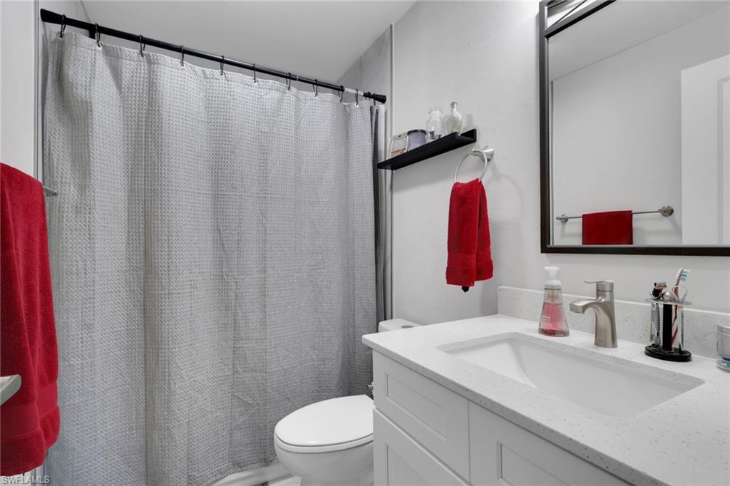 617/619 Se 12th Ct Property Photo 10