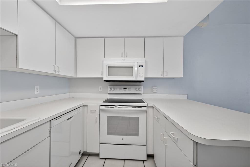 8421 N Haven Ln B Property Photo 10