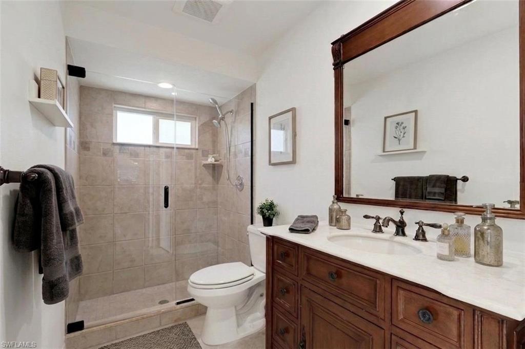 2562 Sw 27th Pl Property Photo 10