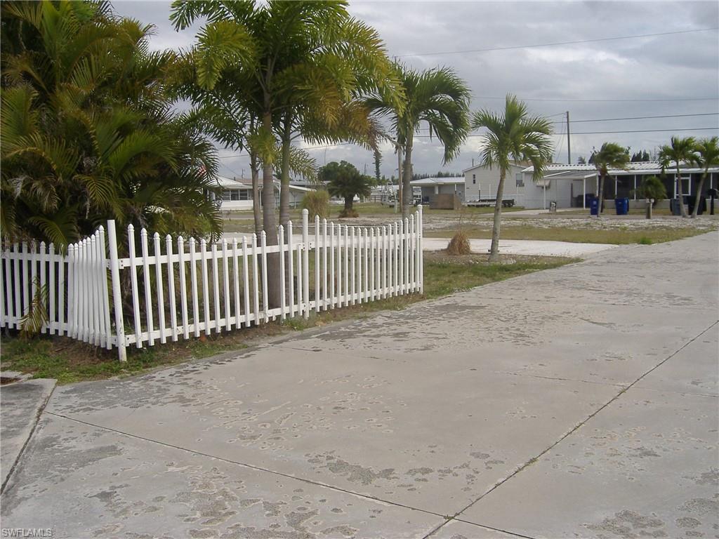 5012 Flamingo Dr Property Photo 2