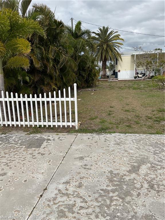 5012 Flamingo Dr Property Photo 3