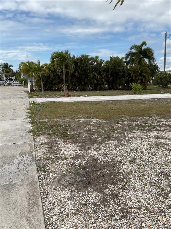 5012 Flamingo Dr Property Photo 9