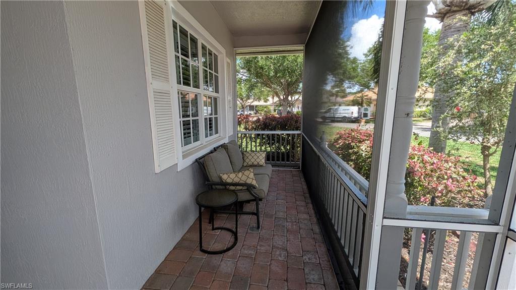15359 Yellow Wood Dr Property Photo 3