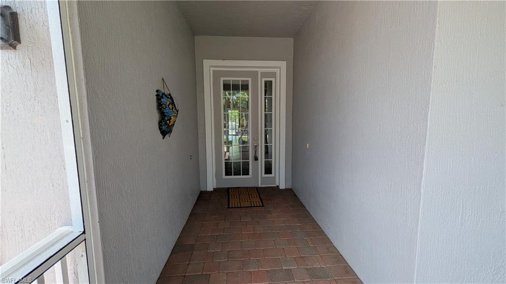 15359 Yellow Wood Dr Property Photo 4