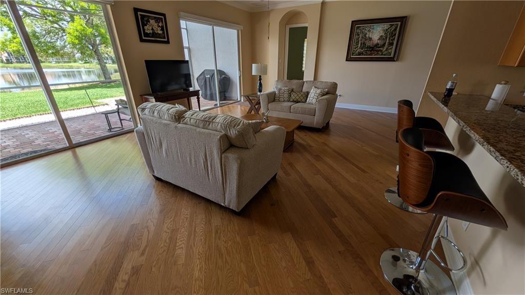 15359 Yellow Wood Dr Property Photo 5