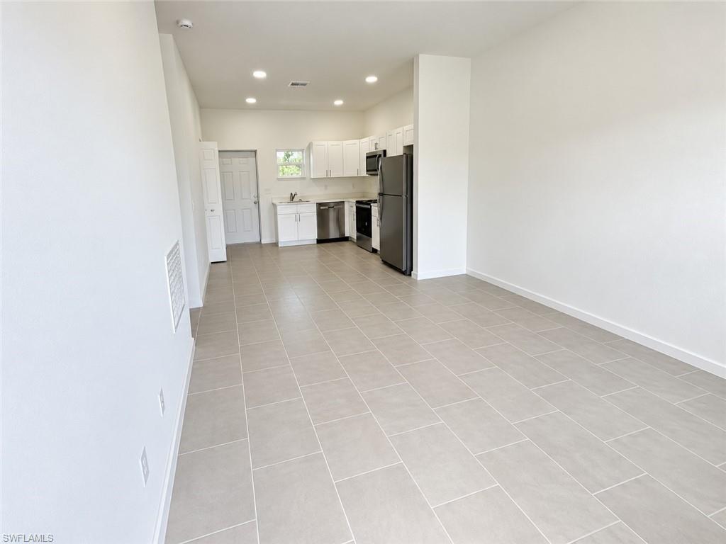764 Santa Lucia Ave S Property Photo 3