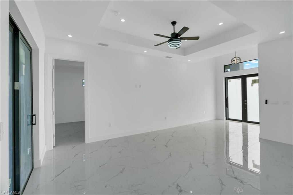 2 Se 20th Ct Property Photo 11