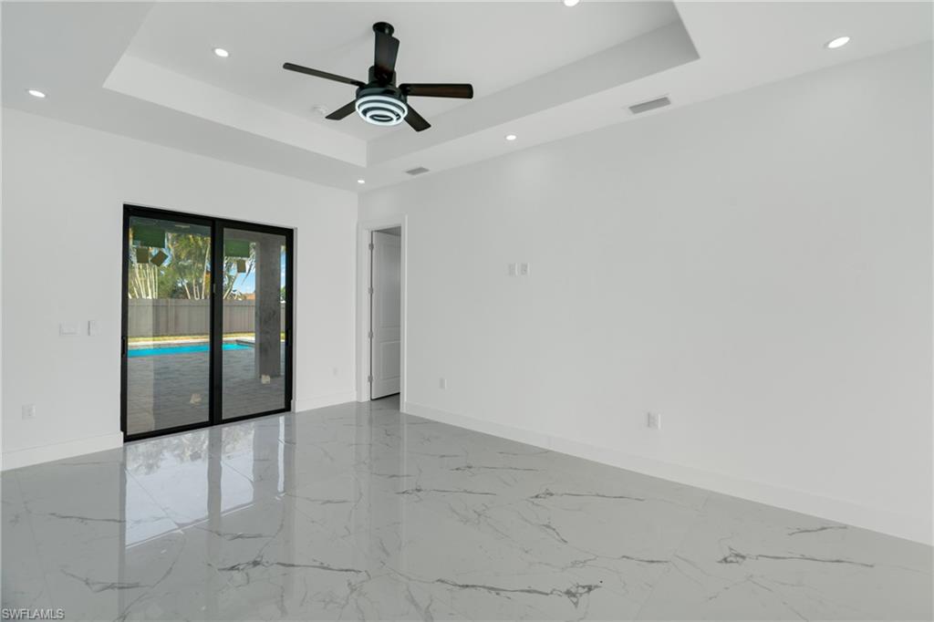 2 Se 20th Ct Property Photo 14