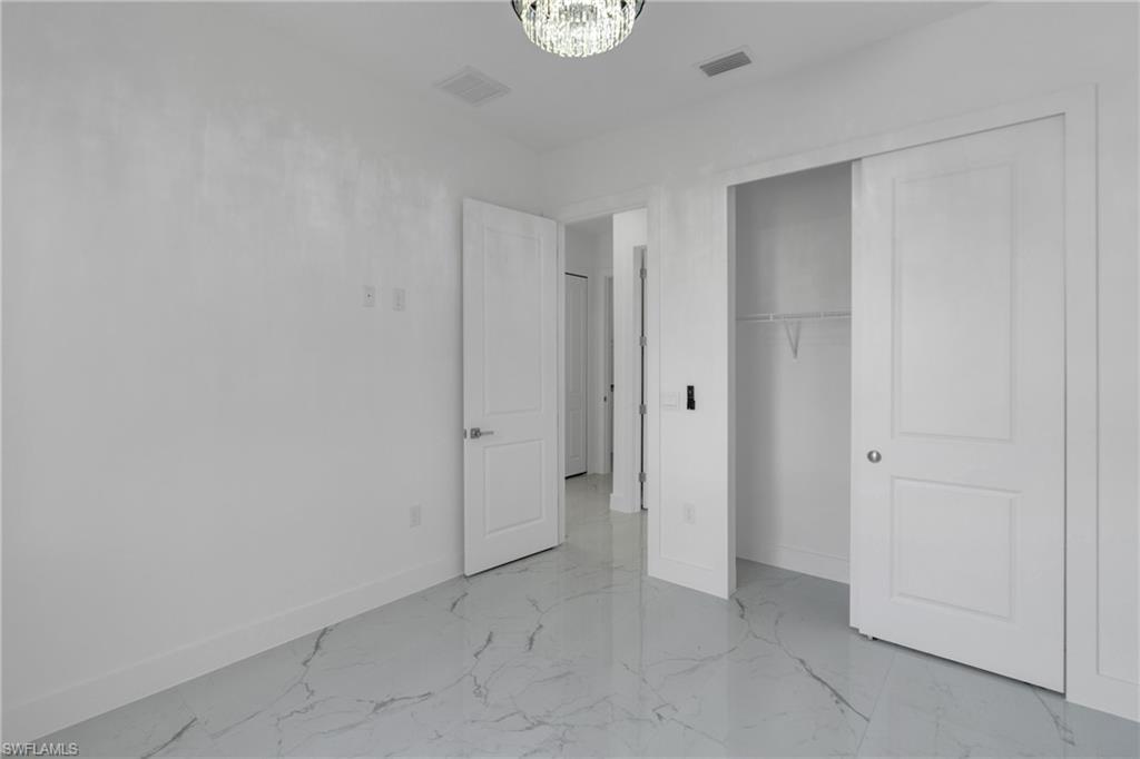2 Se 20th Ct Property Photo 34