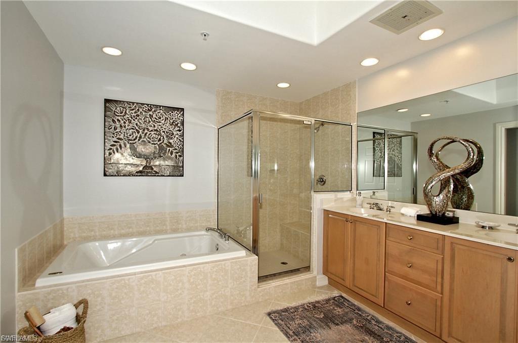2738 Tiburon Blvd E B403 Property Photo 12