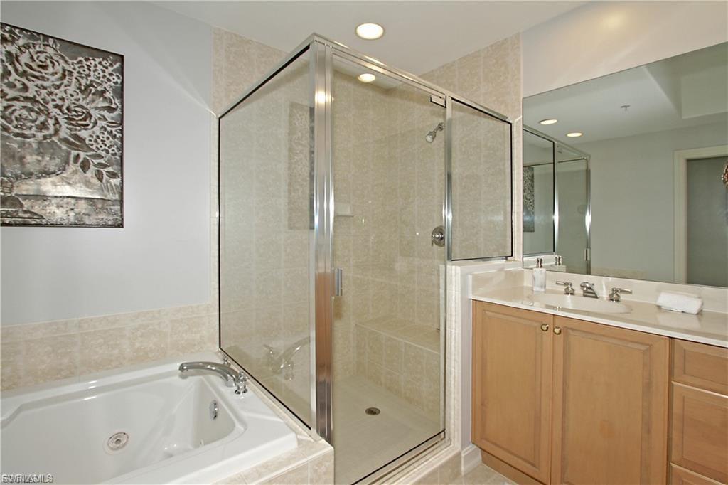 2738 Tiburon Blvd E B403 Property Photo 19