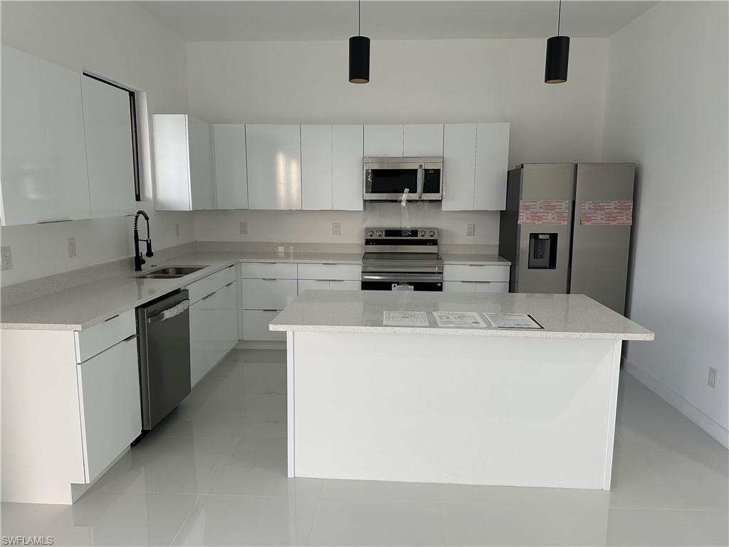 2801 Sw Embers Ter Property Photo 12