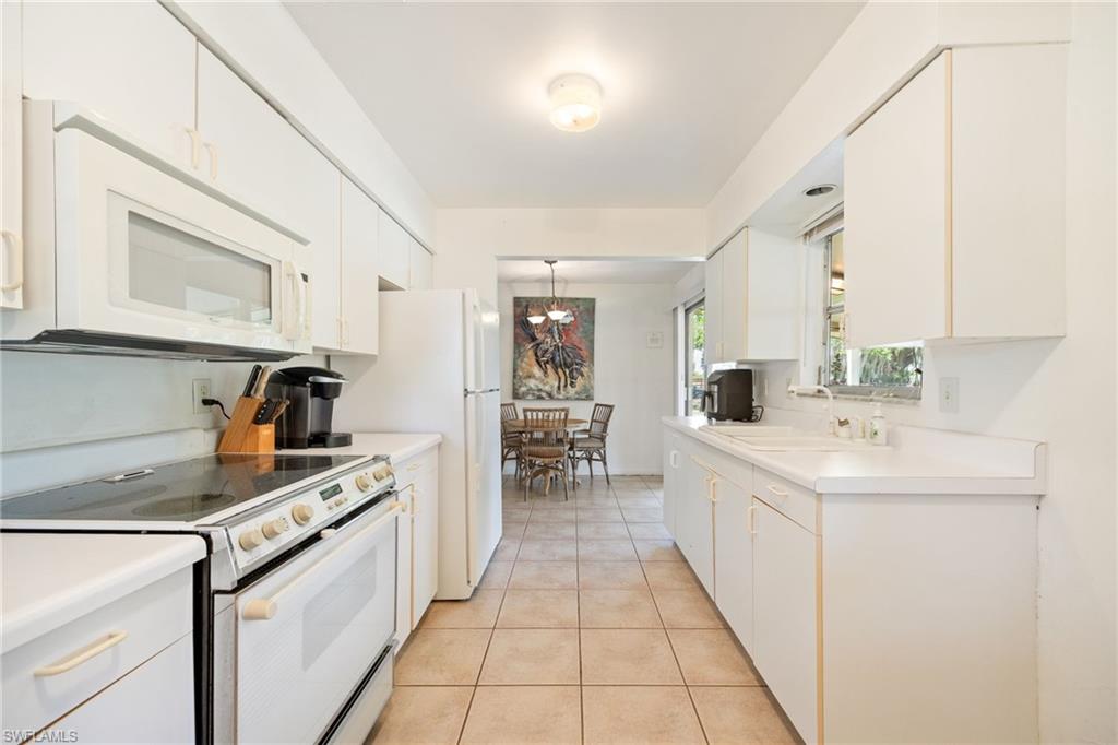 16100 N River Rd Property Photo 39