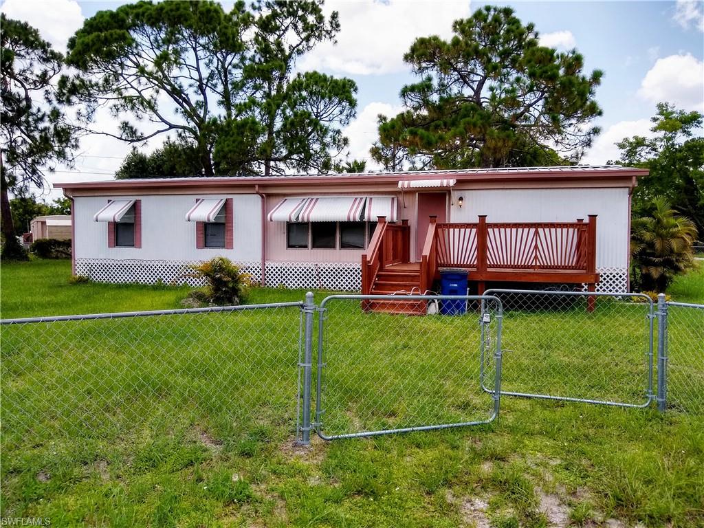 8290 Nault Rd Property Photo 4
