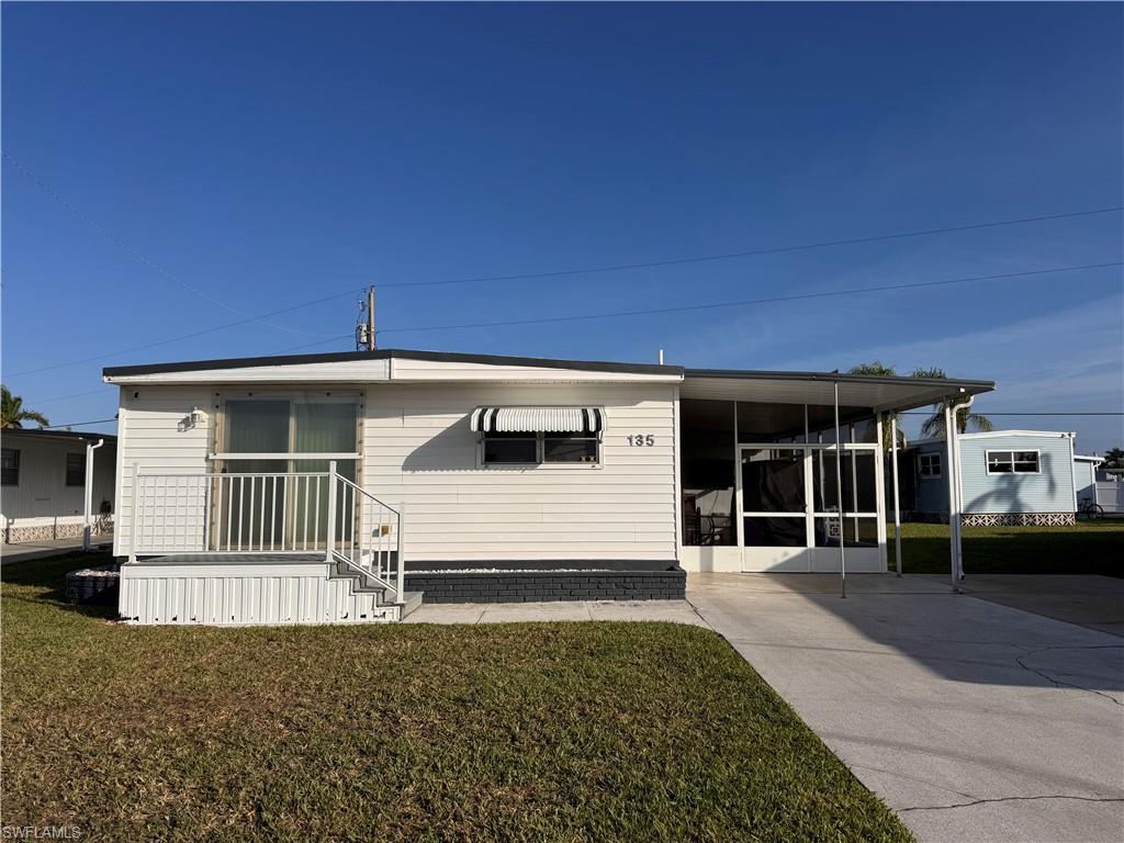 135 Orange Harbor Dr Property Photo 1