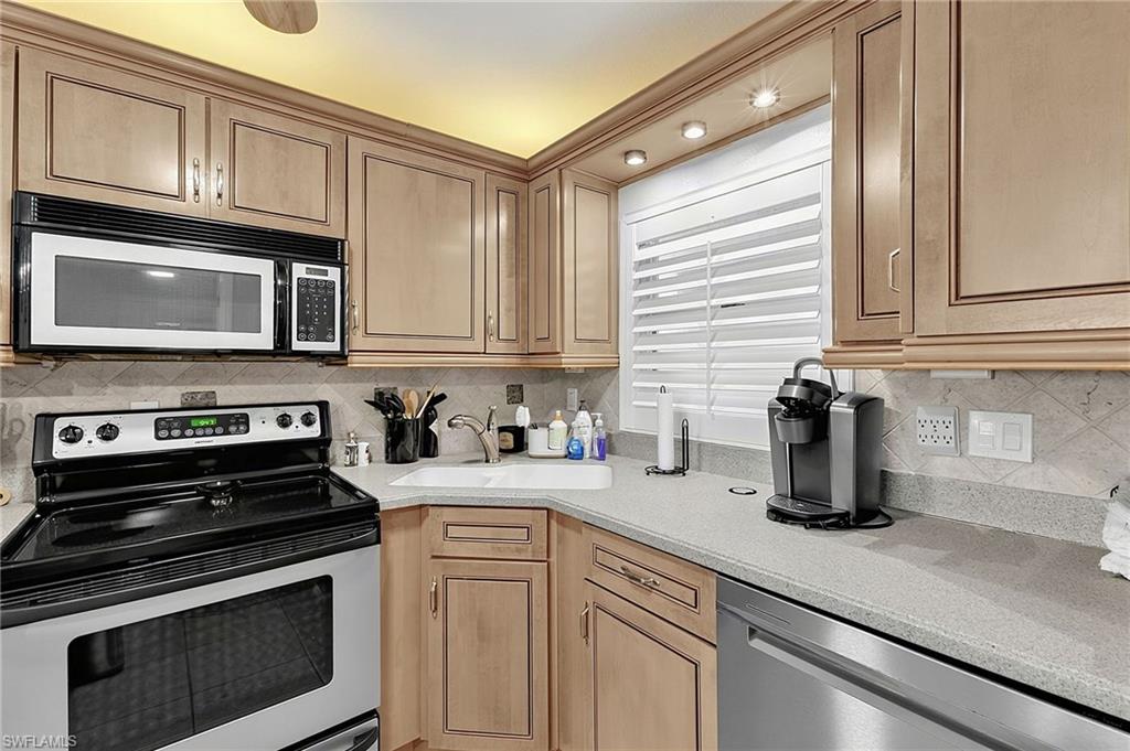 6891 Estero Blvd 362 Property Photo 15
