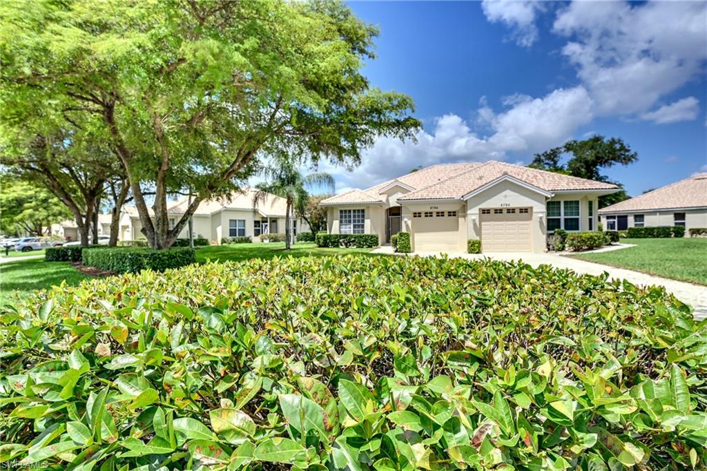 8786 E Bay Cir Property Photo 2