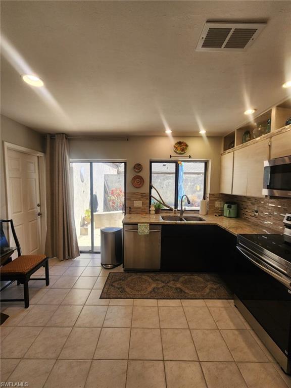 5873 Wyldewood Lakes Ct Property Photo 7