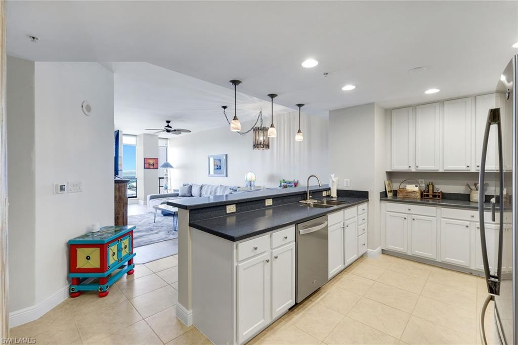 5781 Cape Harbour Dr 1108 Property Photo 11