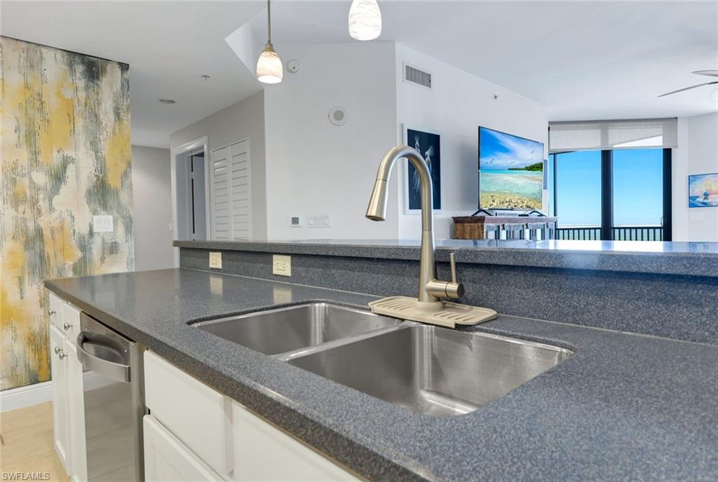 5781 Cape Harbour Dr 1108 Property Photo 16