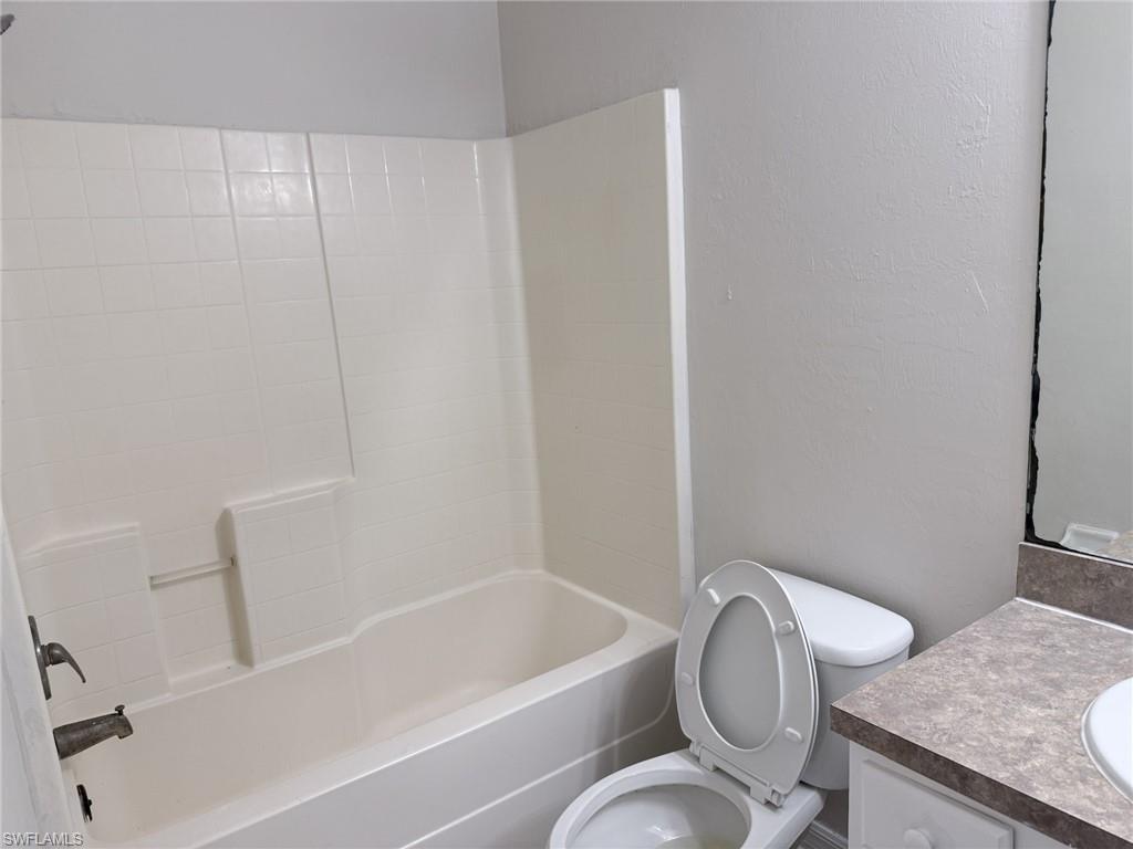 305-307 Harry Ave S Property Photo 9