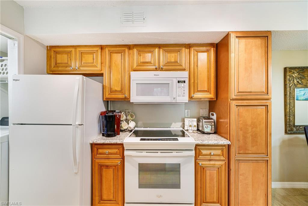 12620 Equestrian Cir 1705 Property Photo 11