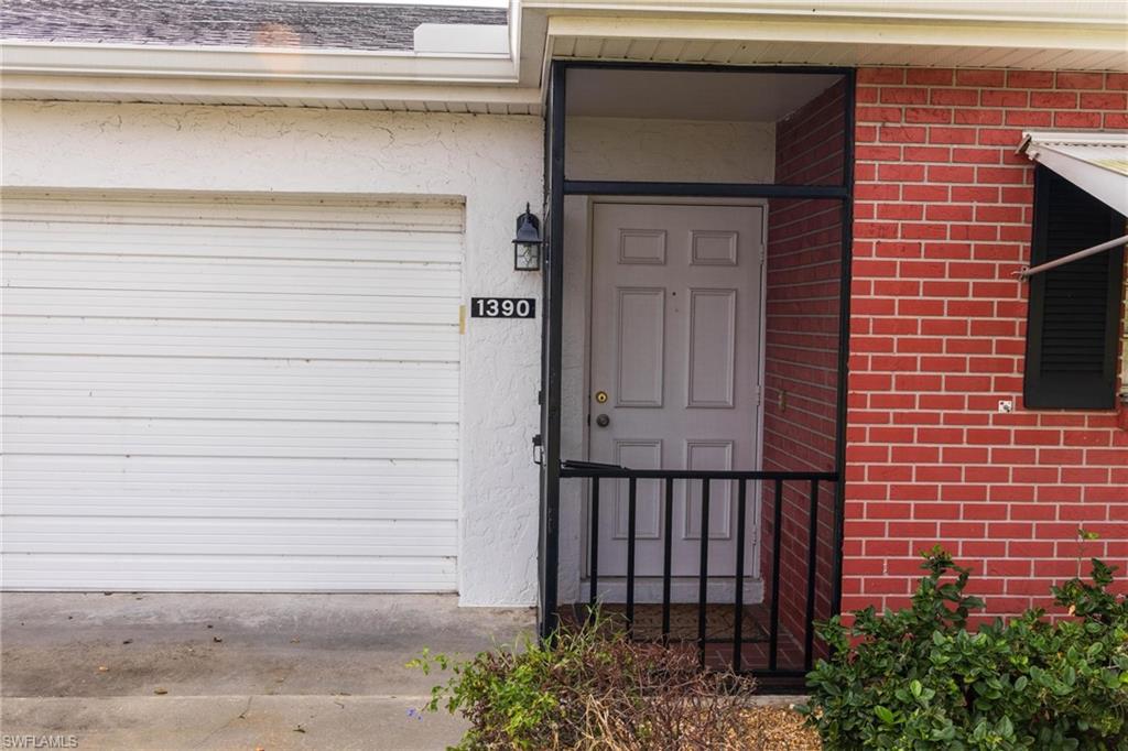 1390 Myerlee Country Club Blvd Property Photo 2