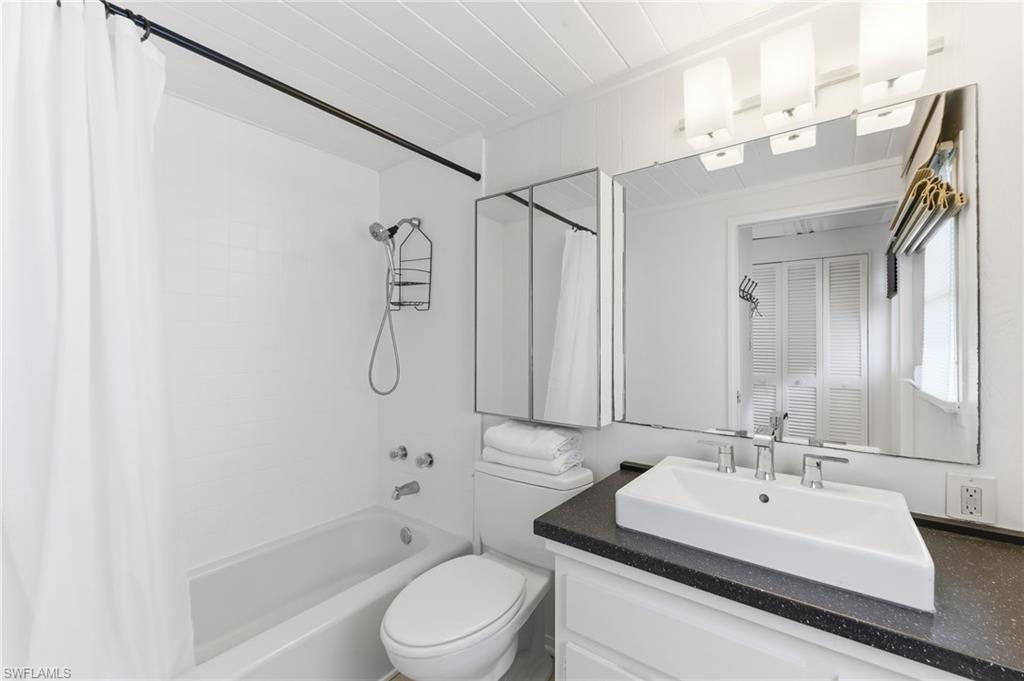 1702 Hill Ave Property Photo 3