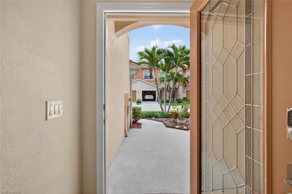10285 Via Colomba Cir Property Photo 6