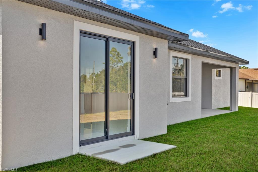 1142 Edelweiss St E Property Photo 25