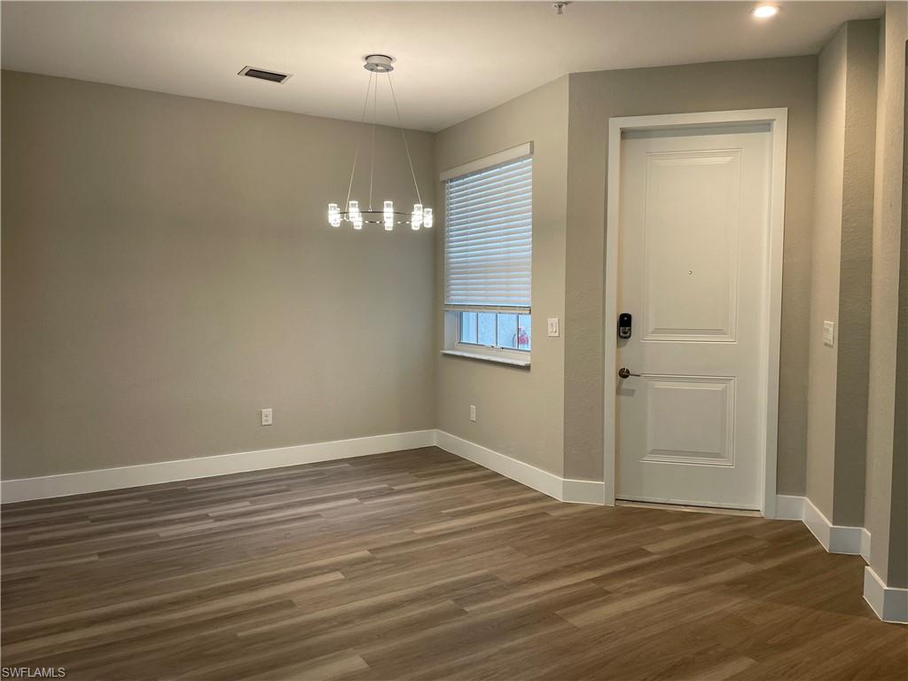 7081 Venice Way 1808 Property Photo 4