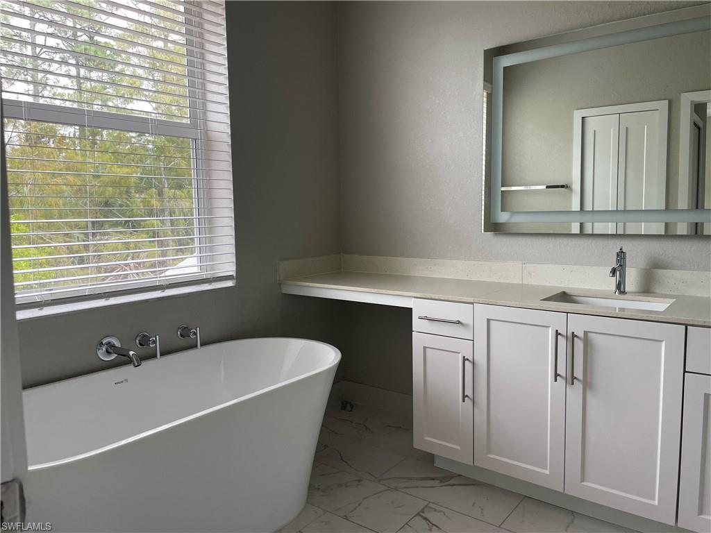 7081 Venice Way 1808 Property Photo 5