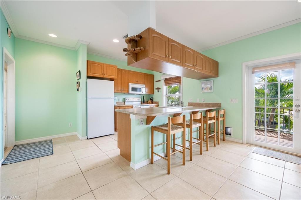 2761 Geary St Property Photo 8