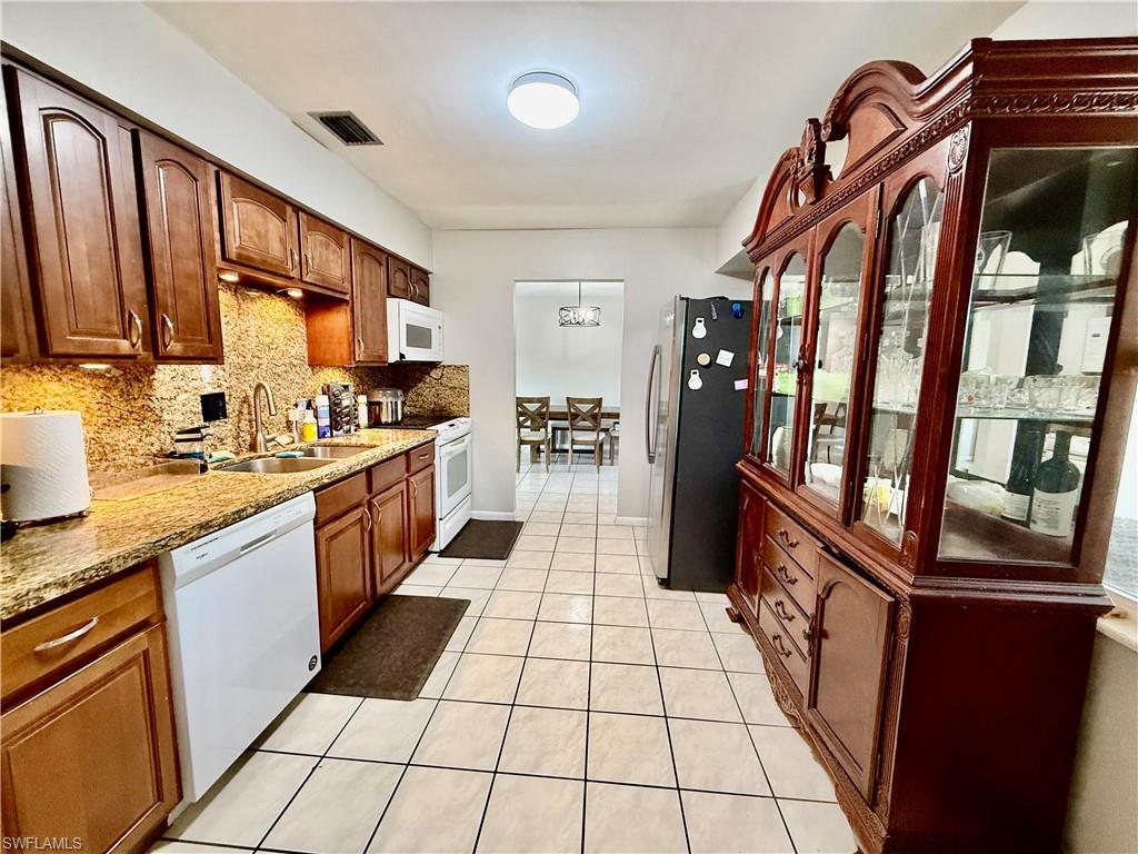 720 Shadyside St Property Photo 12