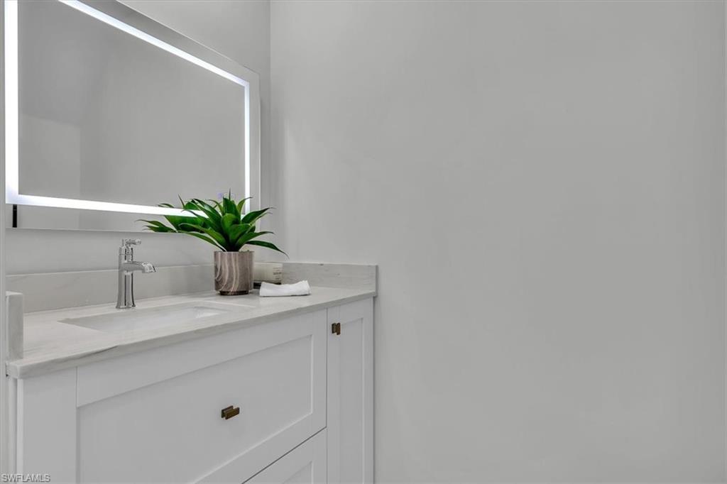 3527 Country Club Blvd Property Photo 17
