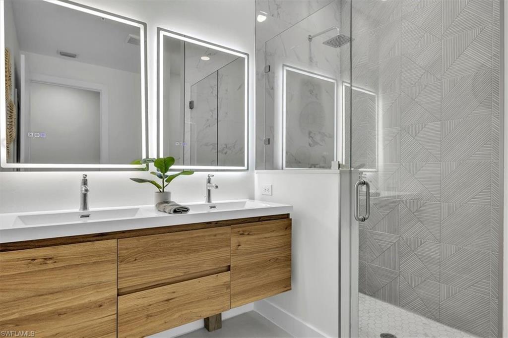 3527 Country Club Blvd Property Photo 28