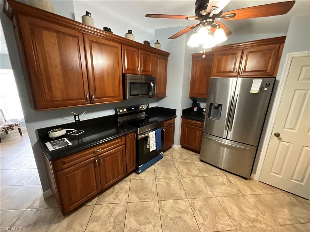 2218 Jackson Ave Property Photo 5