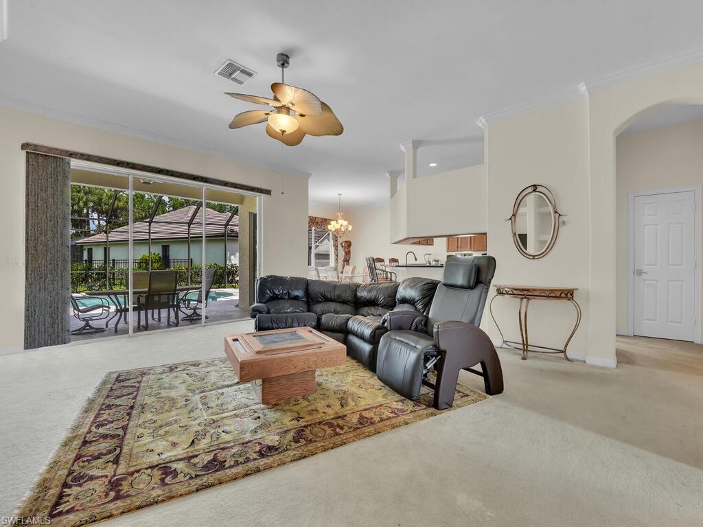 12871 Bay Timber Ct Property Photo 4