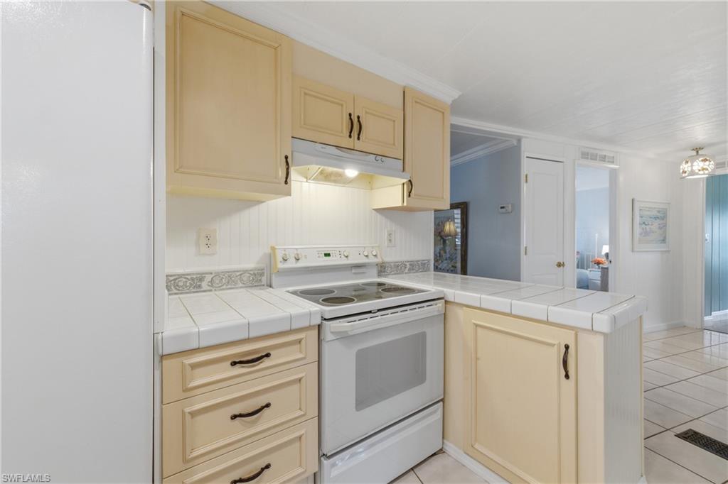 502 Pine Tree Ct Property Photo 14