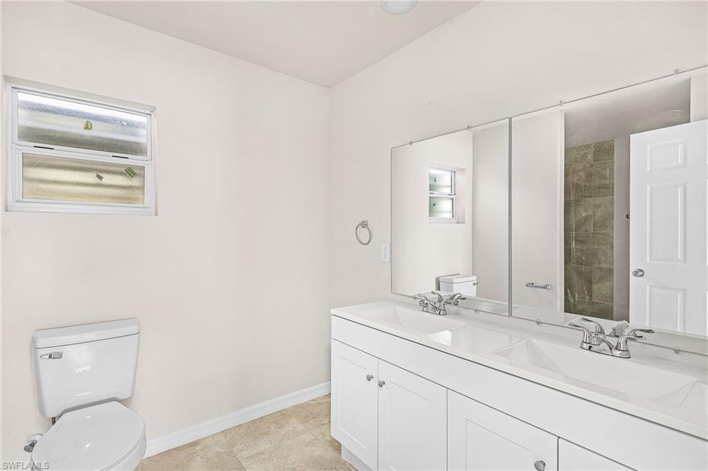 916 Ne 1st Pl Property Photo 16