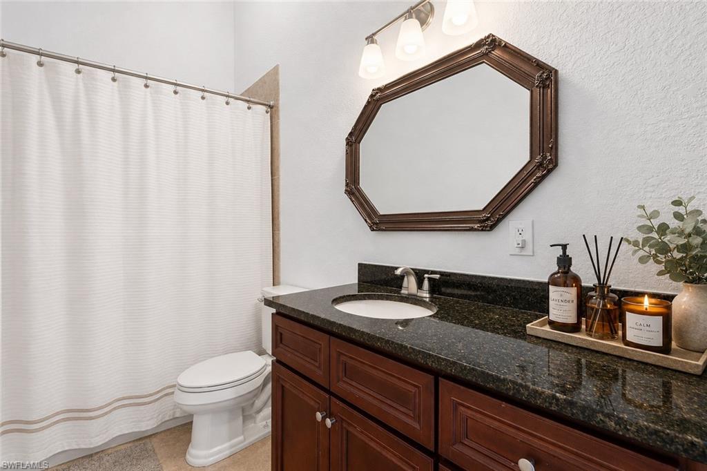 1561 Lynwood Ave Property Photo 12