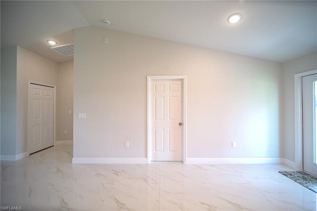 2007 Voss Ct Property Photo 9