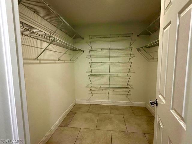 4536 Longboat Ln Property Photo 6